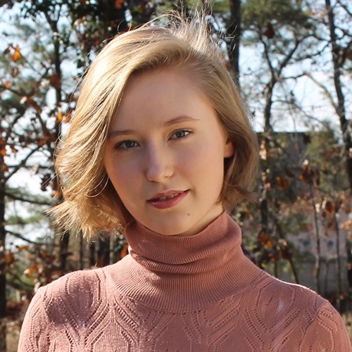 Portrait of filmmaker Laura Nell Walker